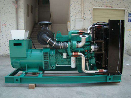 临邑1100kw康明斯柴油发电机组图片 临邑1100kw康明斯柴油发电机组图片